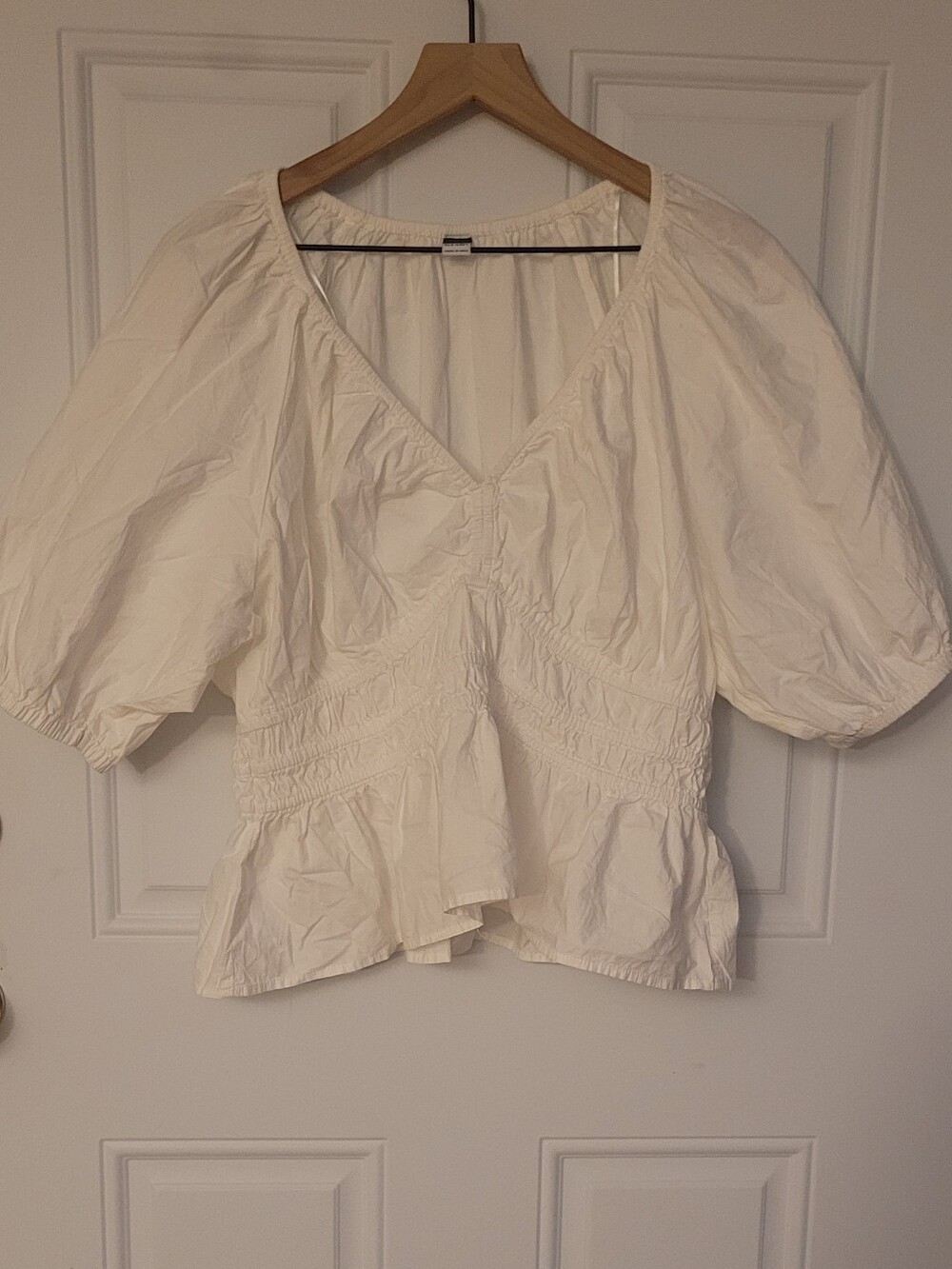 Old Navy Women's White Peplum, Puff Sleeve Top Size Large